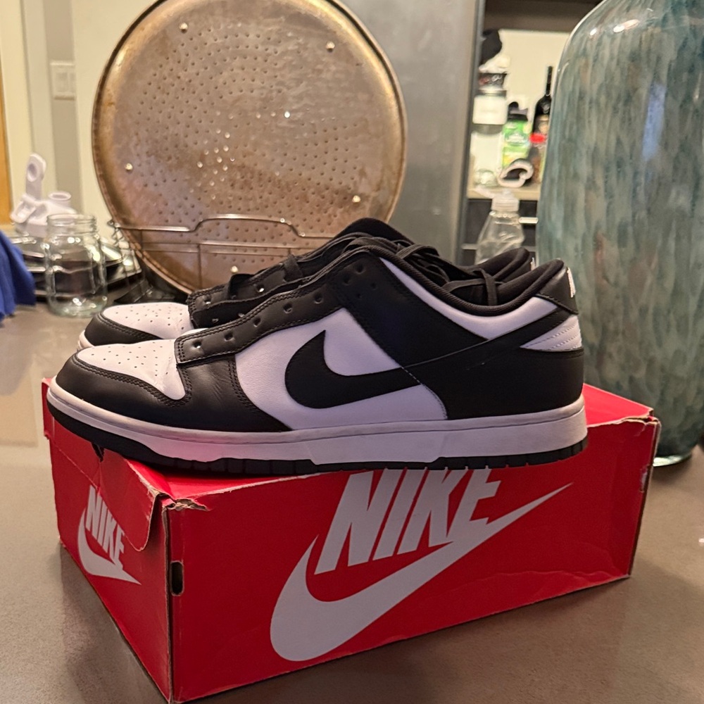 Nike Mens Panda Dunks